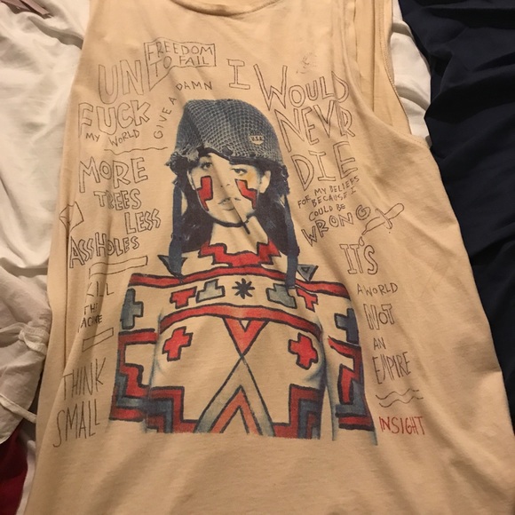 Controversial graphic tee that will have eyes on U - Picture 3 of 3